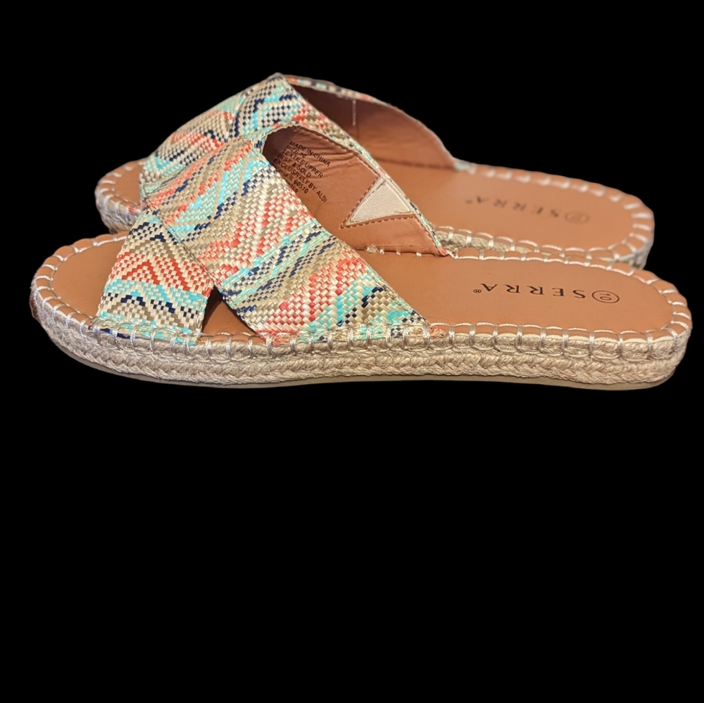 Women's Serra multi color sandals in size 10